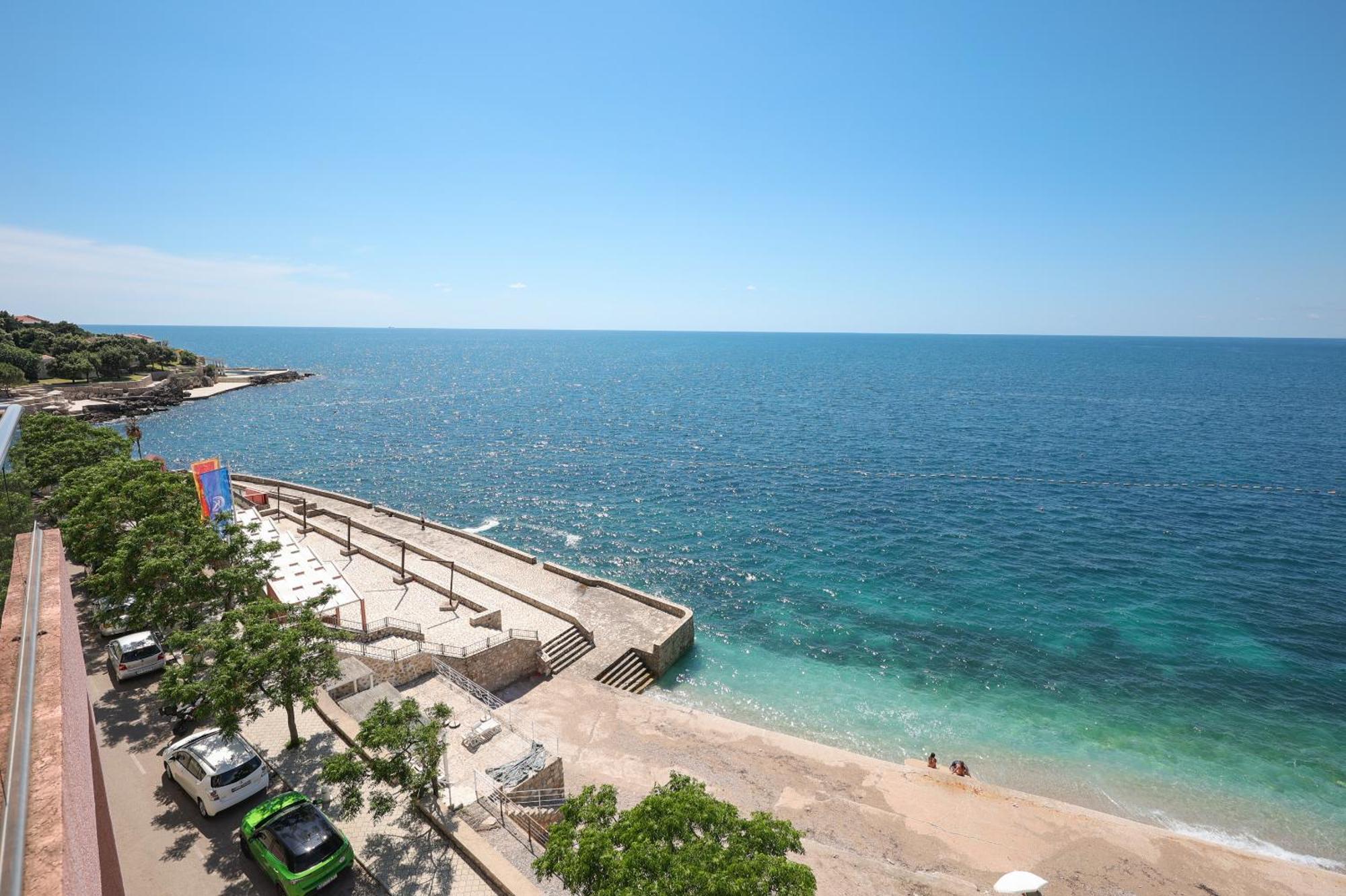 Athos Apartments Dobre Vode โดบราวอดา ภายนอก รูปภาพ