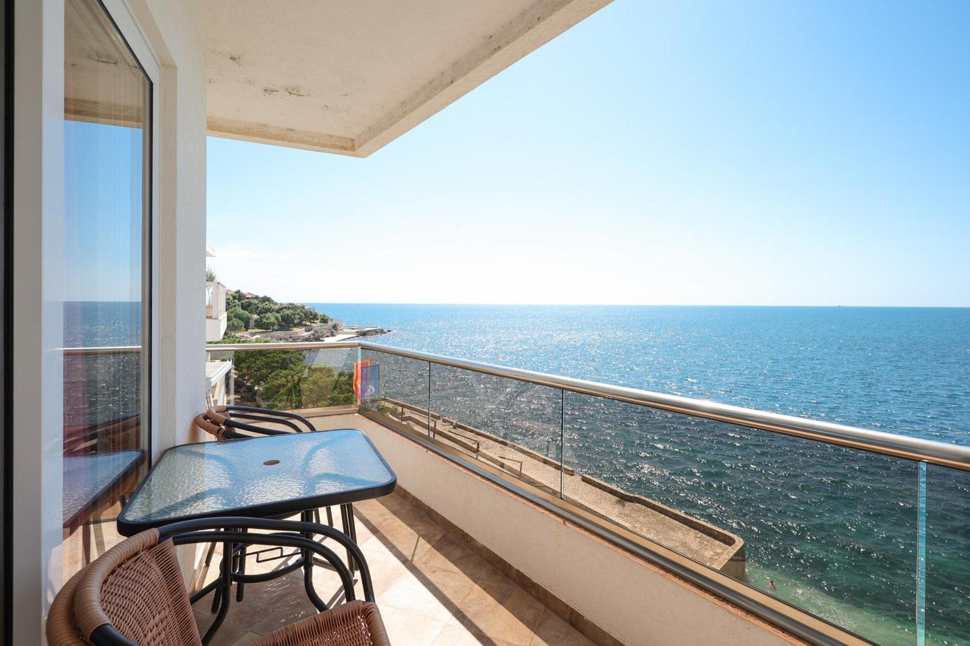 Athos Apartments Dobre Vode โดบราวอดา ห้อง รูปภาพ