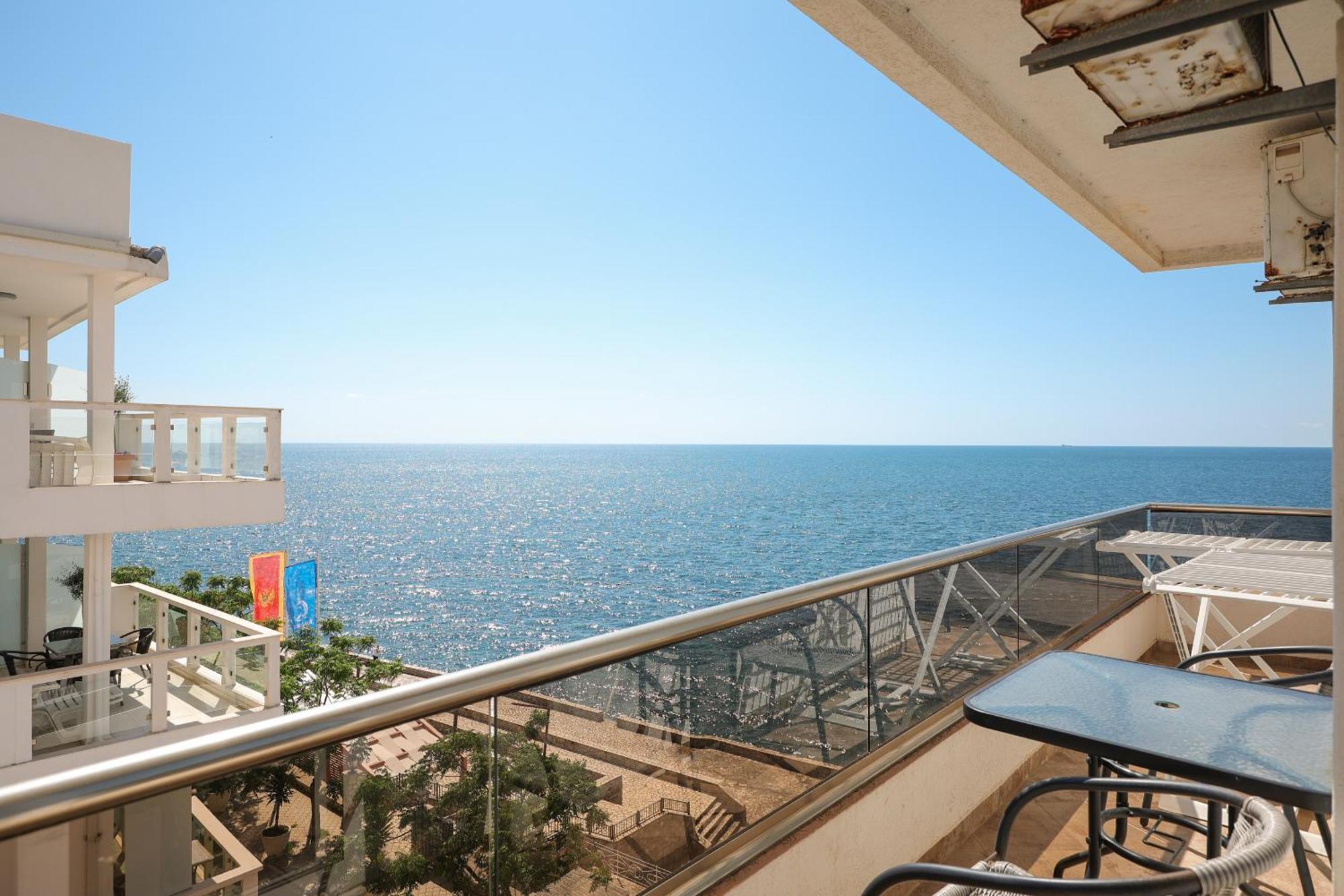 Athos Apartments Dobre Vode โดบราวอดา ภายนอก รูปภาพ